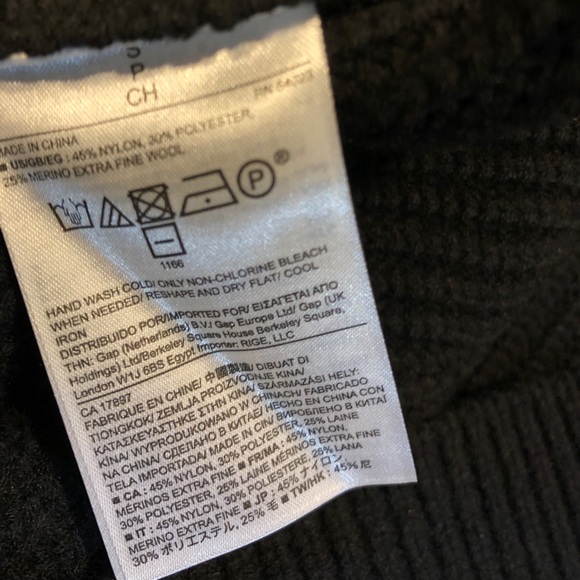 Banana Republic Cropped Turtleneck Sweater Capelet - Picture 6 of 6